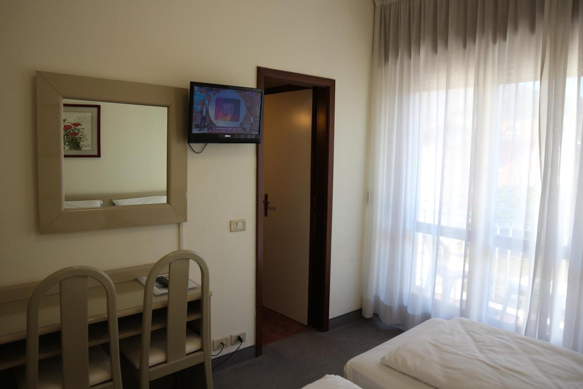 Hotel Bristol Riva del Garda Eksteriør bilde